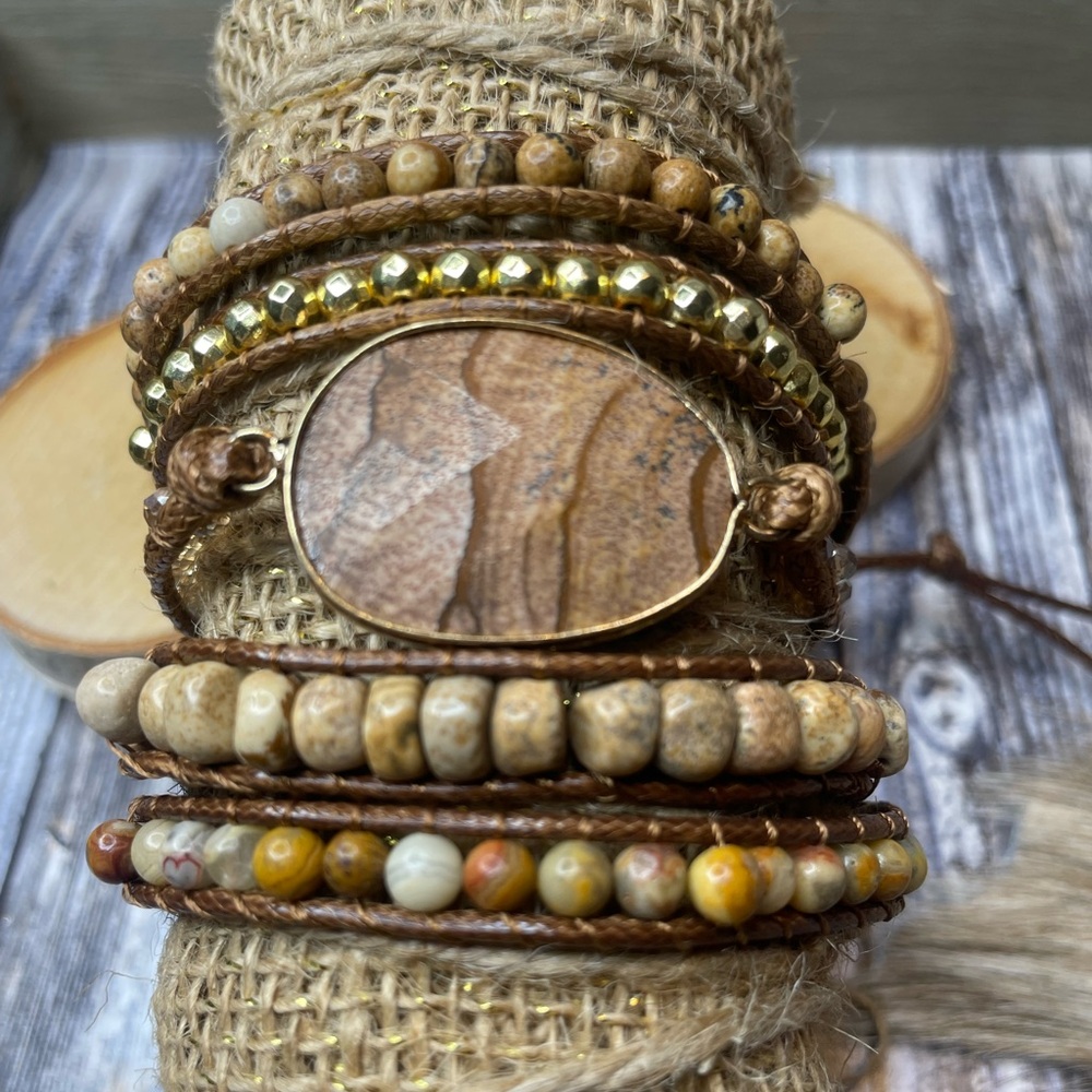 Long Strand Bracelet: Woodtone